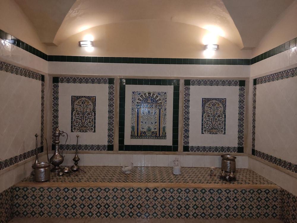 โรงแรมเลสโอลิเวีย พาเลซ Sfax ภายนอก รูปภาพ
